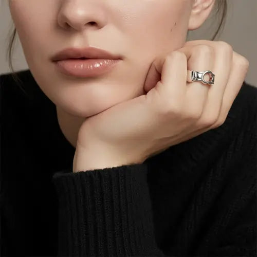 Bague magnétique Seluna — Le bien-être visible au bout de vos doigts